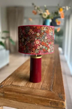 Lampenfuß by Pip Dunkelrot Klein