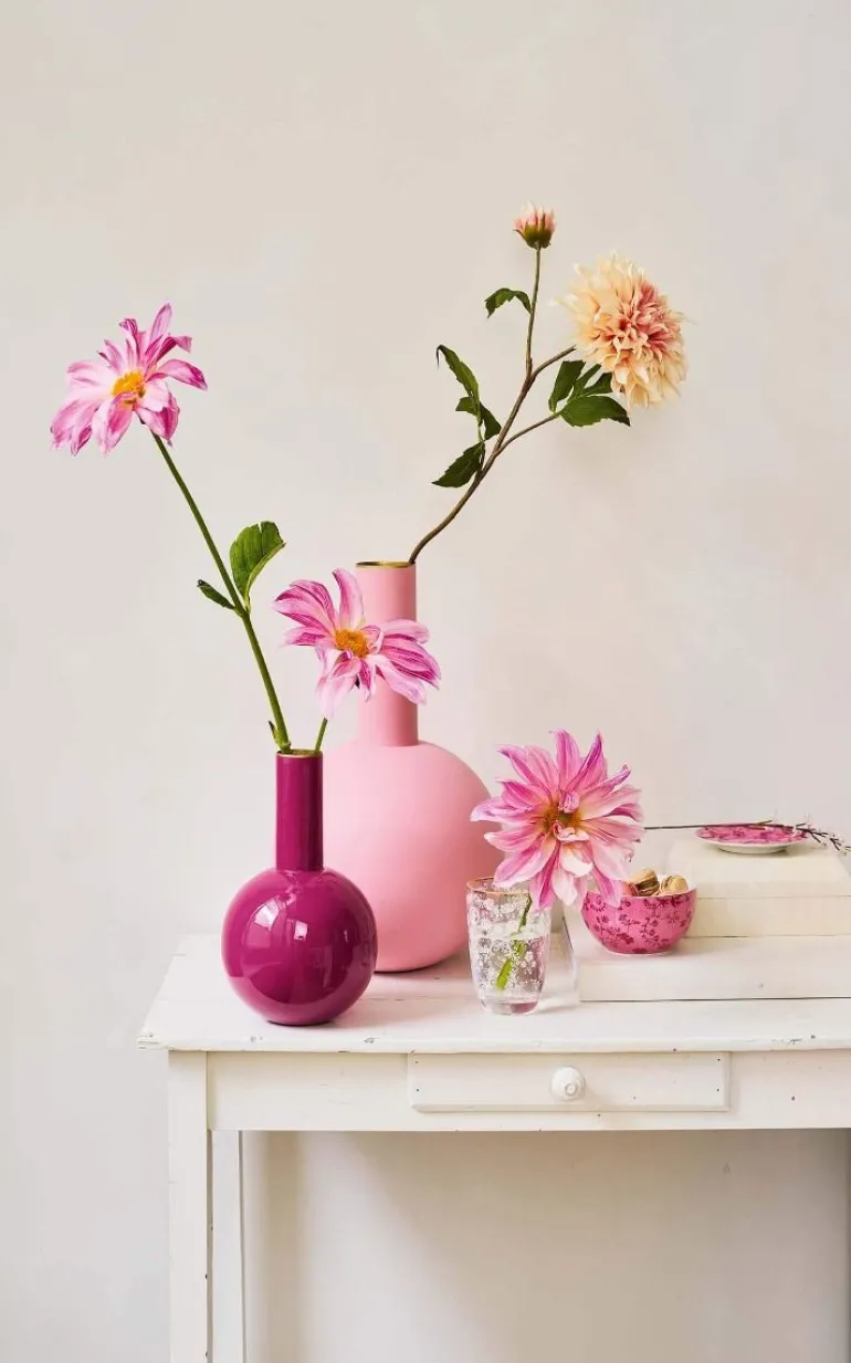 Metall Vase Klein Knallrosa 26cm