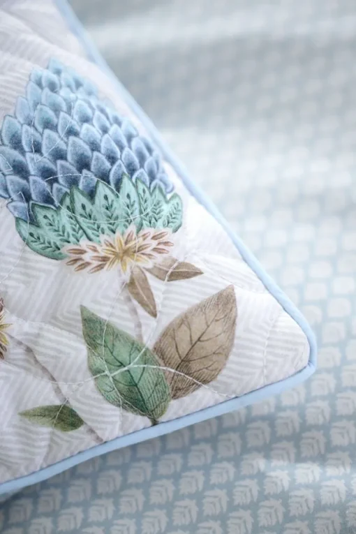 Quilted Zierkissen Flores Bailando Gebrochen Weiss